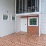 RENT หมู่บ้านสัมมากร Modern 4 bed 1 study house 4 bath house Sammakorn Village Ramkhamhaeng