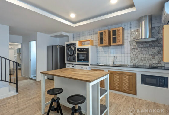 RENT หมู่บ้านสัมมากร Brand New Detached 3 bed 6 bath Townhome