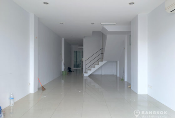 RENT-หมู่บ้านสัมมากร-Home-Office-4-bed-Register-company-Sammakorn-Village