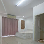 RENT หมู่บ้านสัมมากร Sammakorn Village Home Office 4 bed 5 bath in Ramkhamhaeng