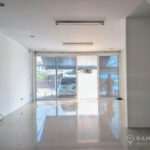 RENT หมู่บ้านสัมมากร Sammakorn Village Home Office 4 bed 5 bath in Ramkhamhaeng