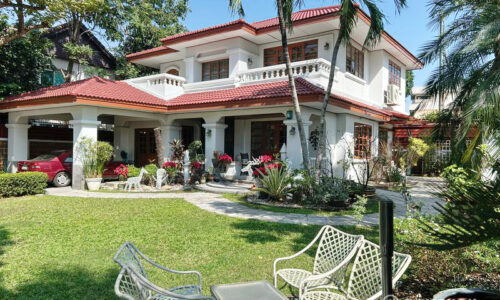 SALE ขายบ้านเดี่ยว หมู่บ้านลดาวัลย์ ศรีนครินทร์ Laddawan Srinakarin Detached 3 bed house