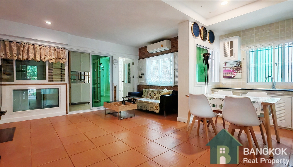 RENT Sammakorn Village หมู่บ้านสัมมากร รามคําแหง Ramkhamhaeng 2 bed 3 bath apartment patio garden