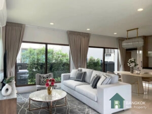 Burasiri Krungthep Kreetha | Detached Luxury 4 Bed with Solar Panels photo