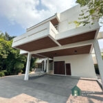 RENT ให้เช่าบ้านเดี่ยวหลังใหญ่พระโขนง Phra Khanong detached house 4 bed Bangkok Prep