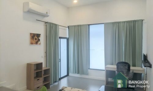 RENT หมู่บ้านสัมมากร รามคำแหง Modern 1 bed 2 bath apartment sammakorn Village