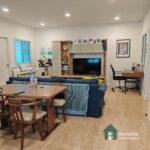 RENT หมู่บ้านสัมมากร รามคำแหง Sammakorn Village 2+1 bed 2 bath apartment with Lake View