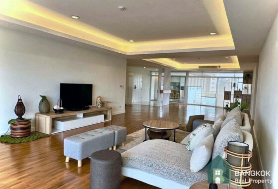 Condo Sale ลา คาสเคด คอนโดมิเนียม La Cascade Ekkamai Renovated 4 bed 3 bath terrace Investment