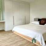 Condo Sale ลา คาสเคด คอนโดมิเนียม La Cascade Ekkamai Renovated 4 bed 3 bath terrace Investment