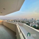 Condo Sale ลา คาสเคด คอนโดมิเนียม La Cascade Ekkamai Renovated 4 bed 3 bath terrace Investment