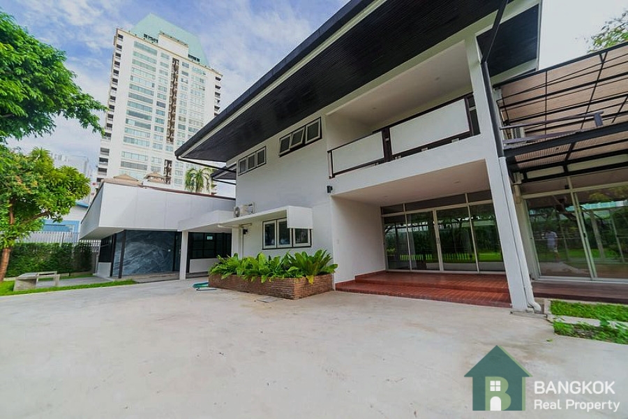 RENT Phrom Phong walk Asok BTS Detached house Commercial Home Office