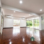 RENT Phrom Phong walk Asok BTS Detached house Commercial Home Office